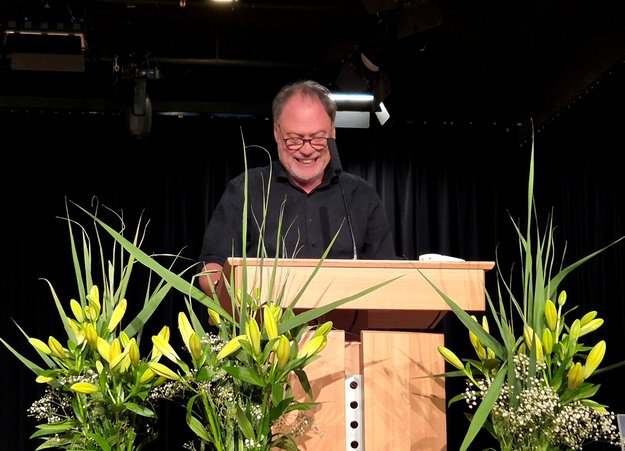 Prof. Dr. Andreas Tietze beim Poetry Slam.
